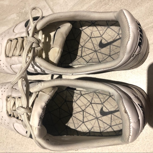 Nike Running Shoes - Picture 5 of 6